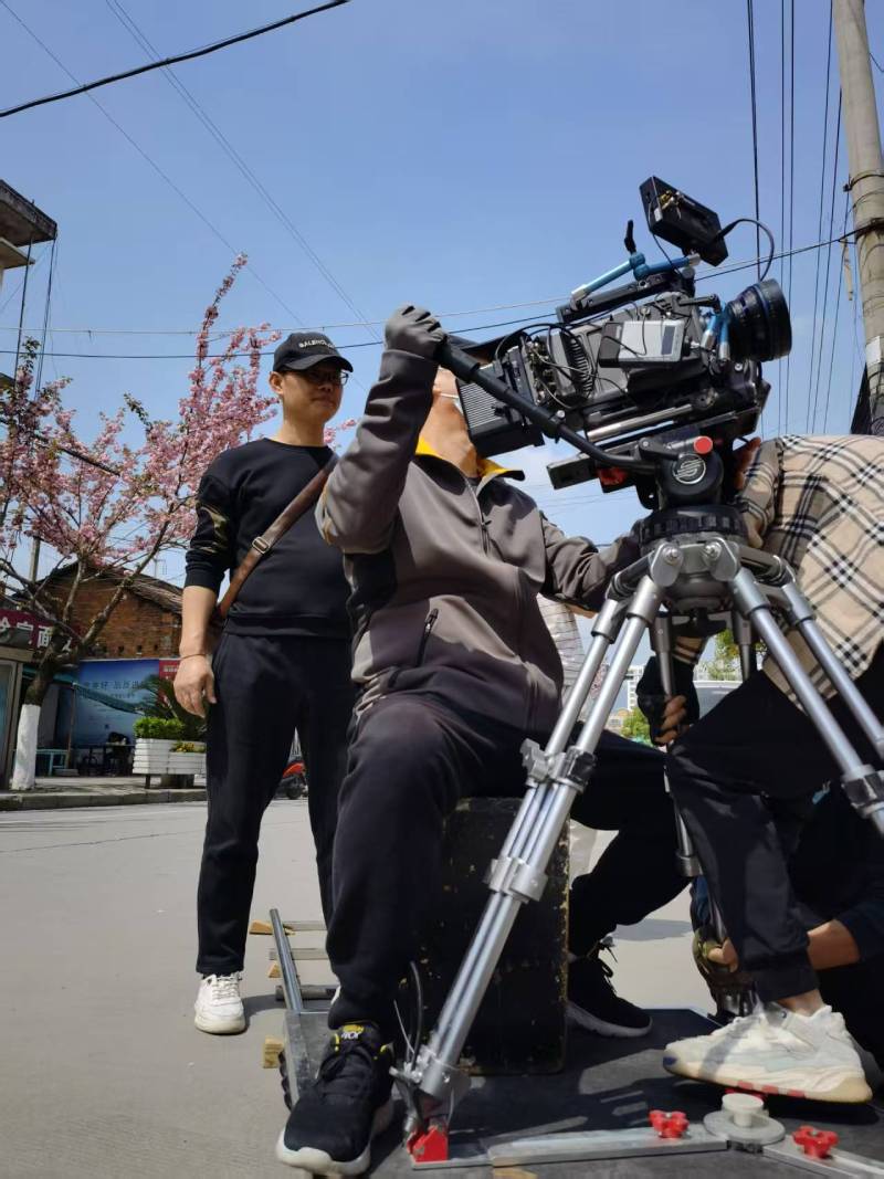 苍南县广告片拍摄：快消品牌爆款之选，网感内容适配社媒传播！